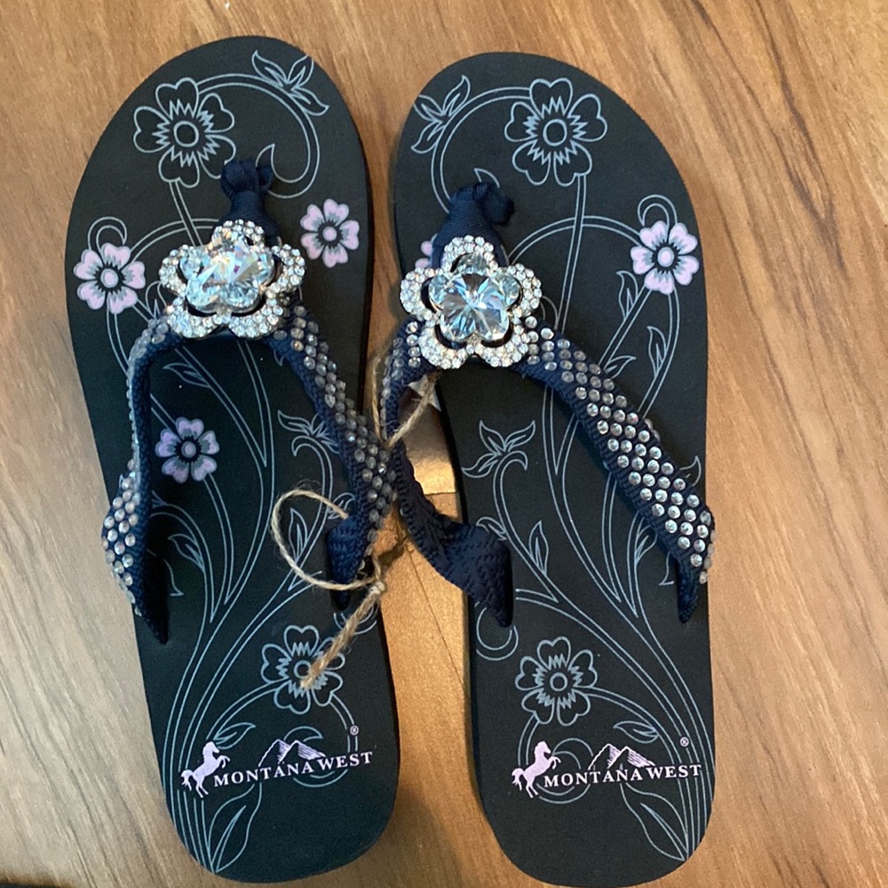 Women’s flip flops